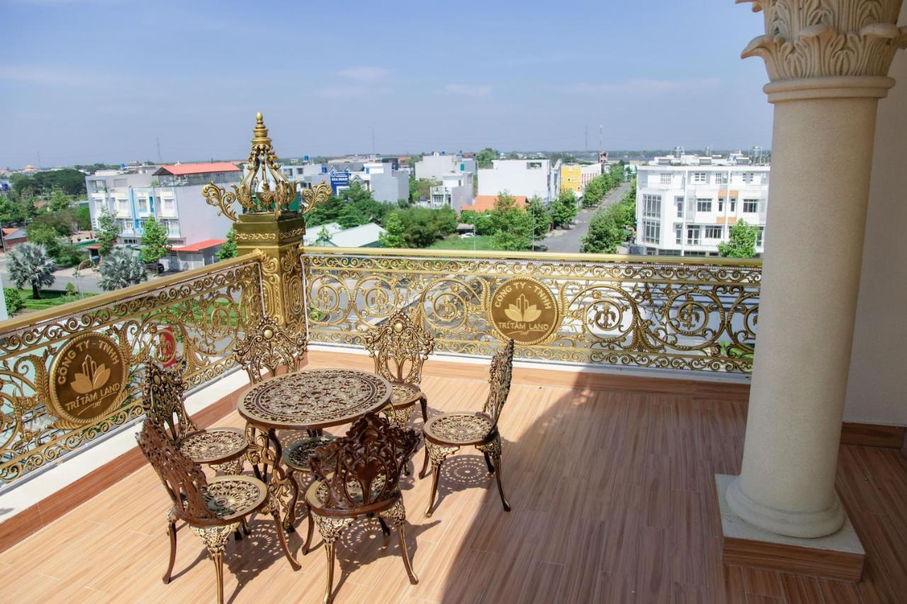 Tri Tam Hotel - Khach San Tri Tam Ben Luc Esterno foto