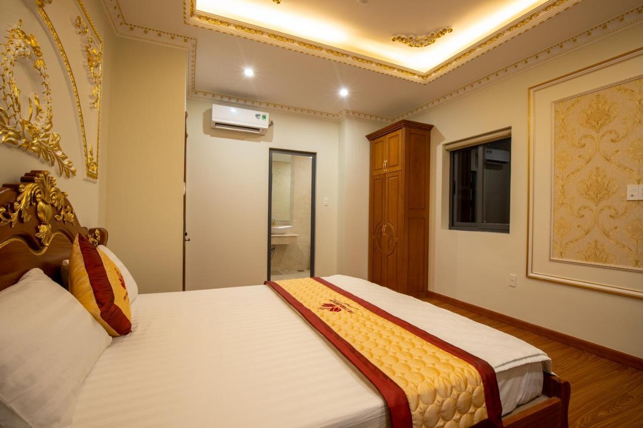 Tri Tam Hotel - Khach San Tri Tam Ben Luc Esterno foto