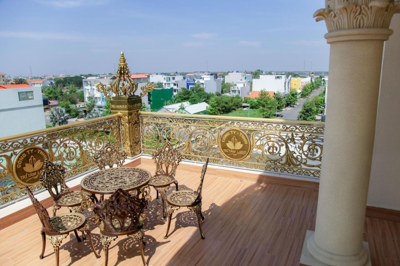 Tri Tam Hotel - Khach San Tri Tam Ben Luc Esterno foto