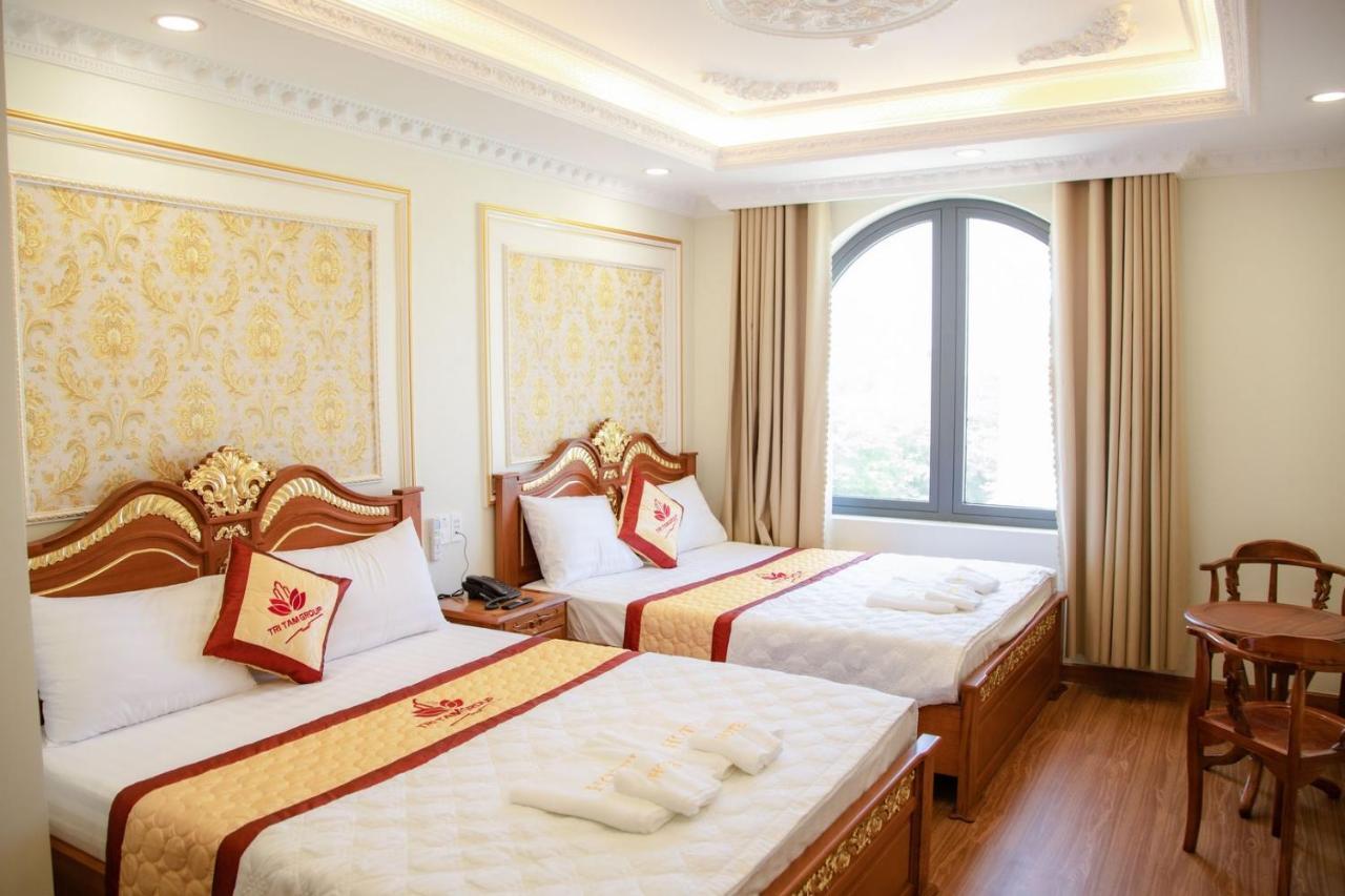 Tri Tam Hotel - Khach San Tri Tam Ben Luc Esterno foto