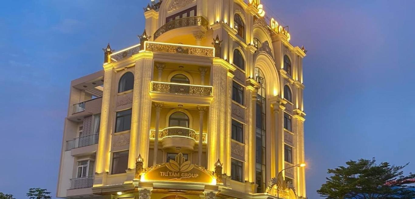 Tri Tam Hotel - Khach San Tri Tam Ben Luc Esterno foto
