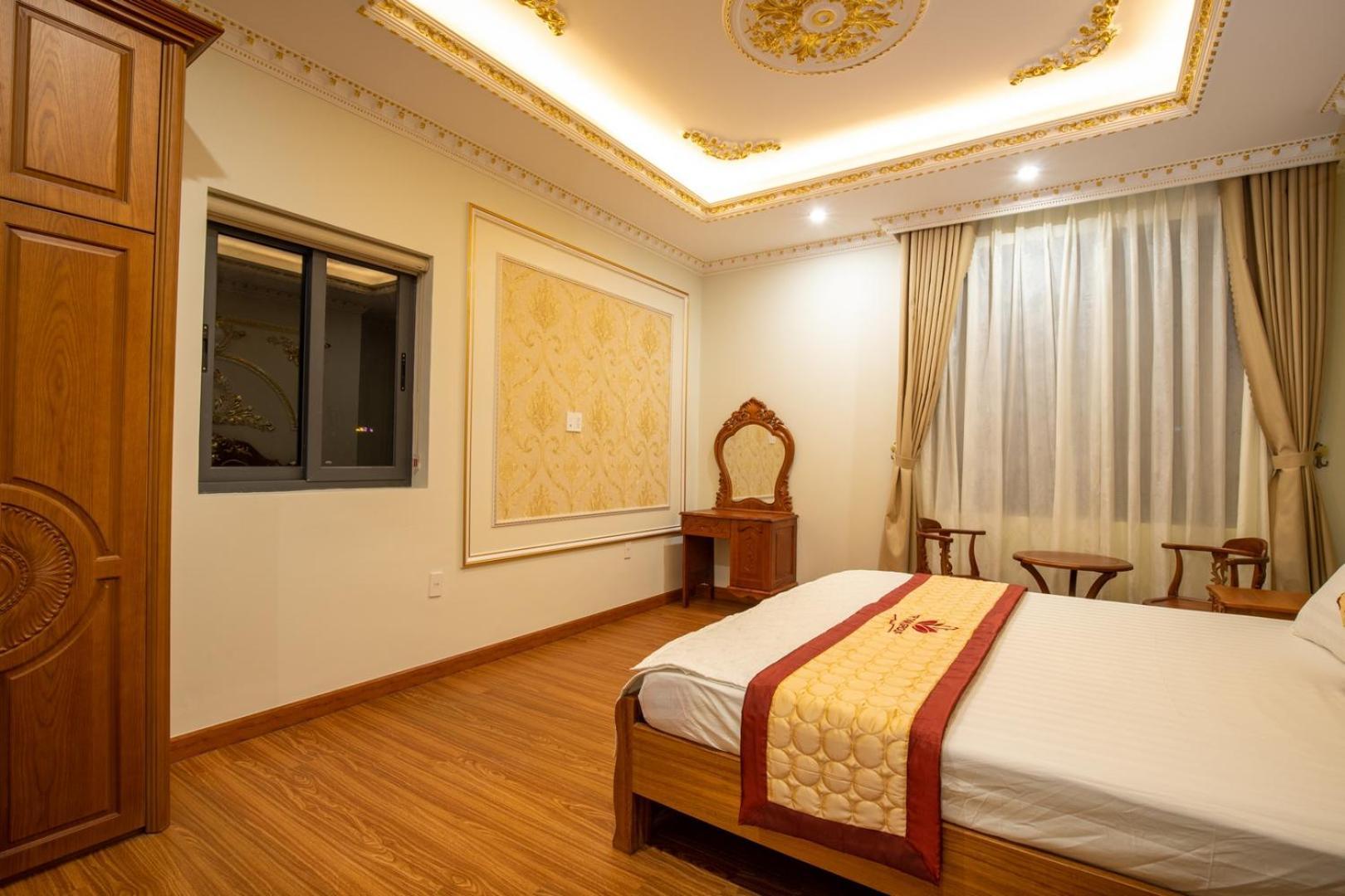 Tri Tam Hotel - Khach San Tri Tam Ben Luc Esterno foto